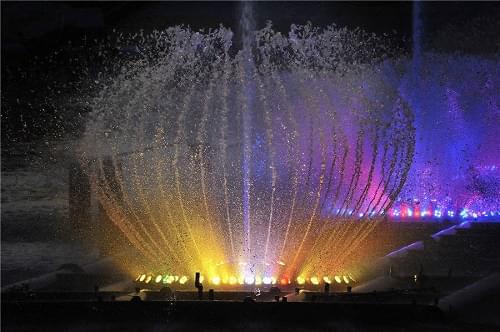 方正噴泉列出音樂噴泉總體布局需要的條件(圖1) 方正噴泉列出音樂噴泉總體布局需要的條件(圖1)